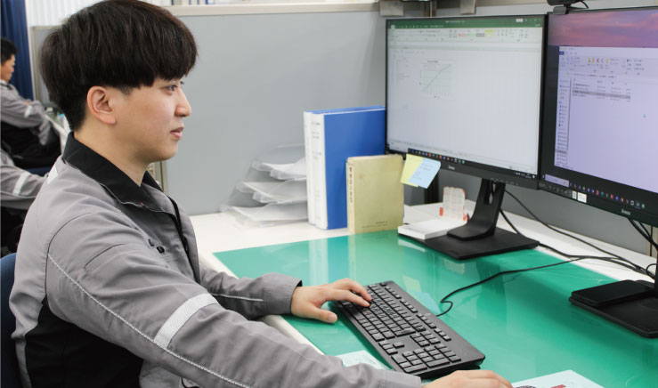 加藤　佑弥